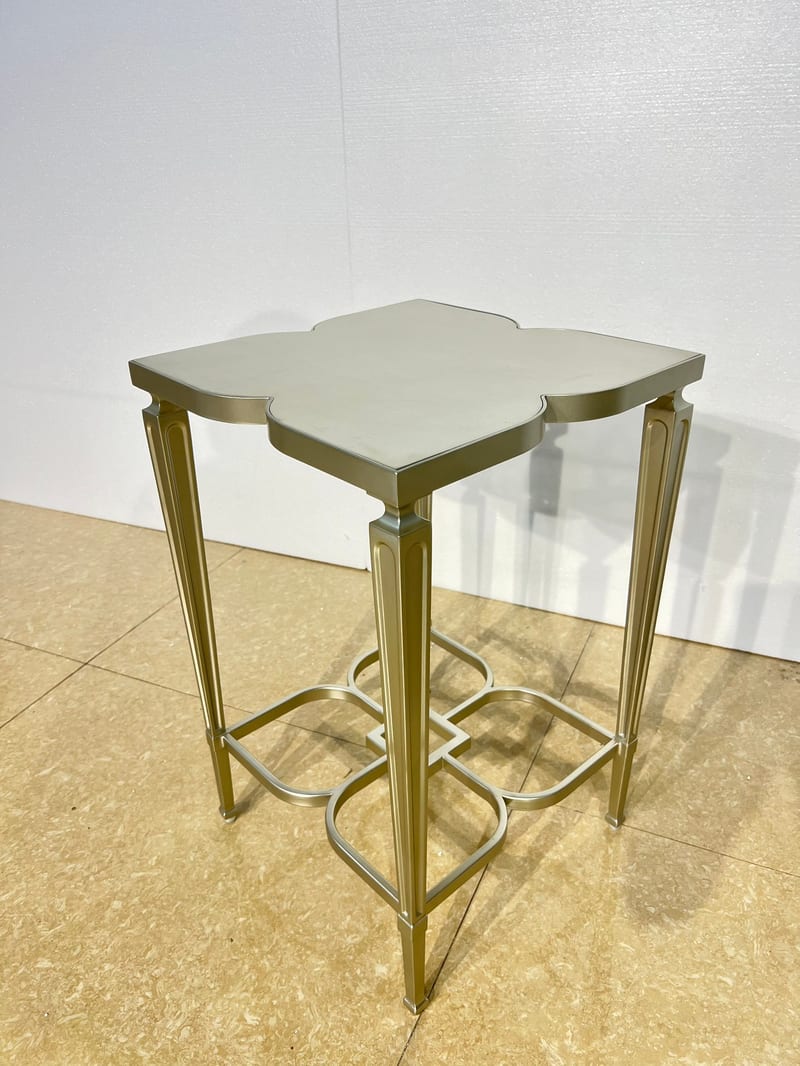 Markor Four-Leaf Clover Side Table, Metal Frame