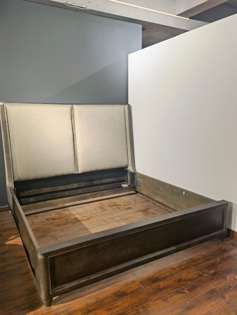 MK-ART American Oak & Cotton-Linen King Bed