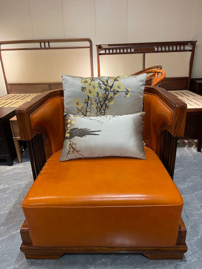 Dongsheng Longxi JN-L02-1 New Chinese Leather Armchair