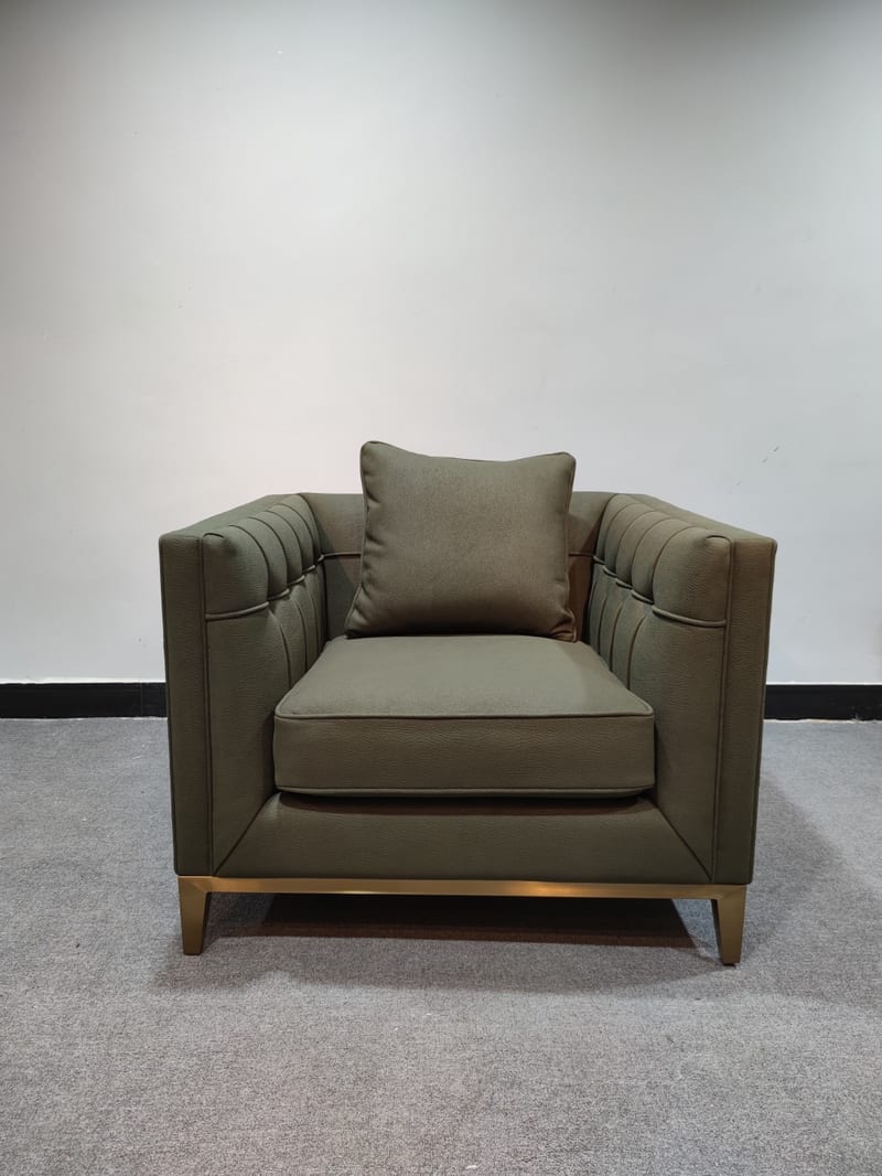 FOUR CORNERS Performance Fabric Lounge Chair