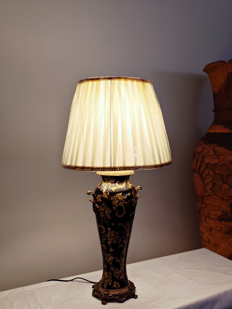 Copper-Wrapped Ceramic Table Lamp in Lauren Black Gold