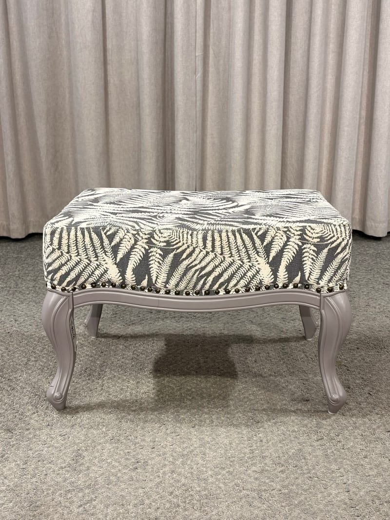 Oumuxuan F848 French Vintage Floral Ottoman