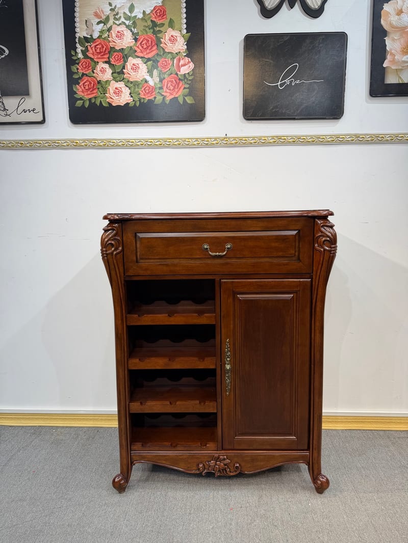 Classic American Solid Mahogany Wine Cabinet JG154