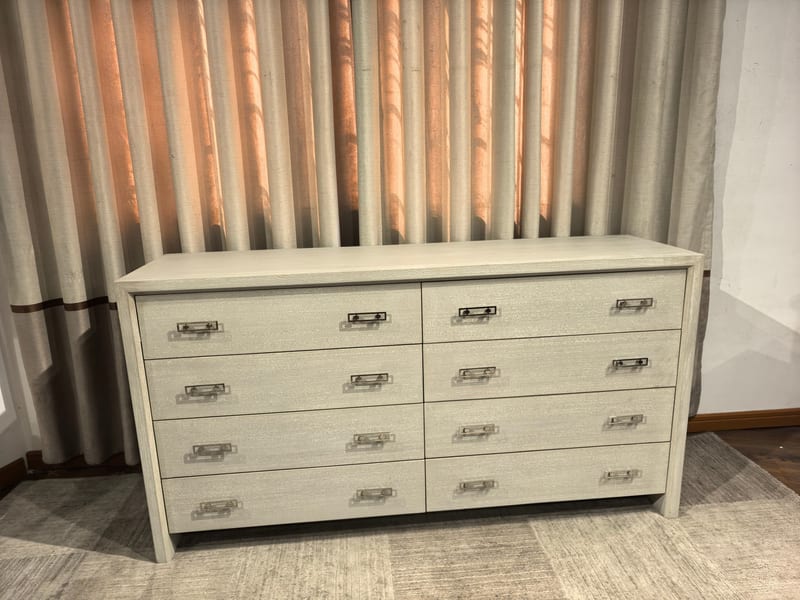 Oak Veneer 8-Drawer Dresser