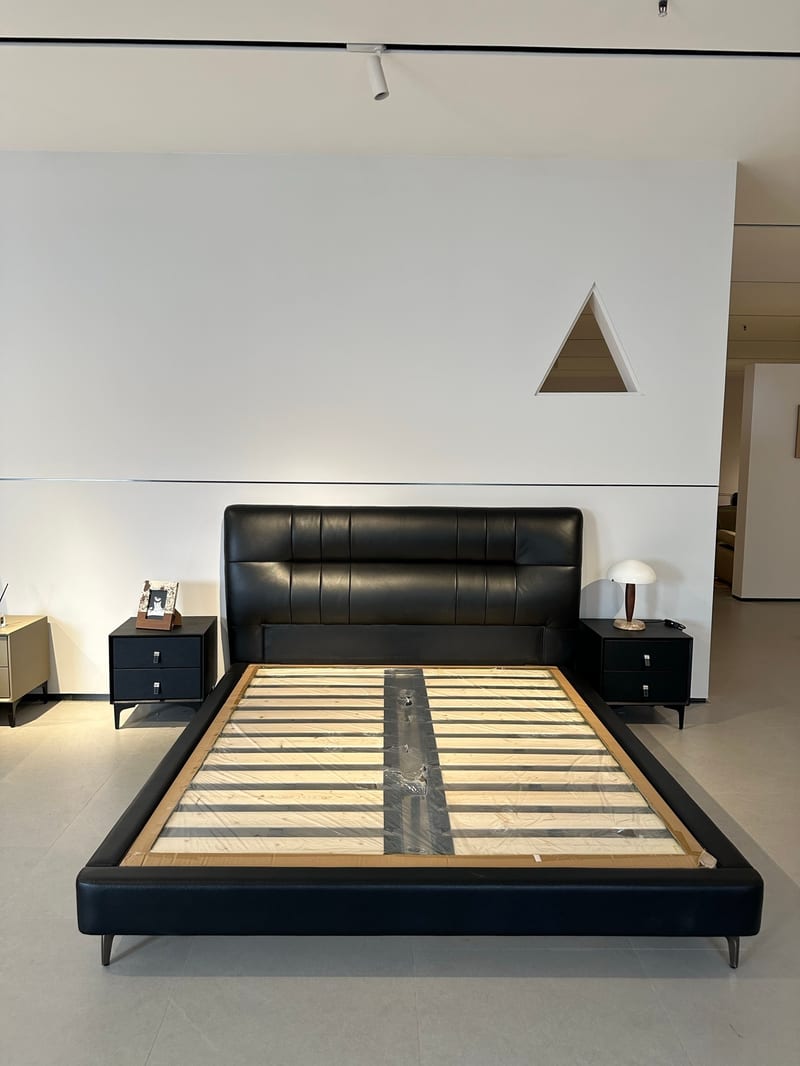 Foshan Brand Top-Grain Leather Bed