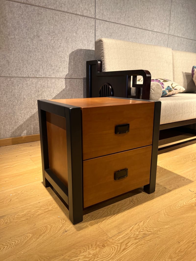 Qicai Rensheng Solid Oak Nightstand