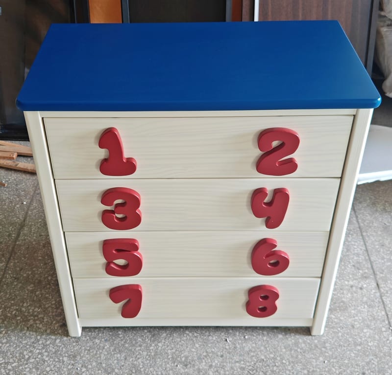 Colorhut Popeye Solid Pine 4-Drawer Dresser