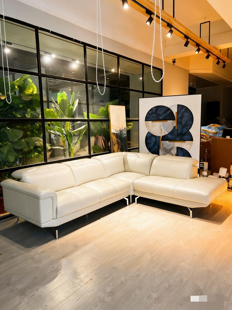 MENOIR WA-S195 Leather Right-Facing Sectional Sofa
