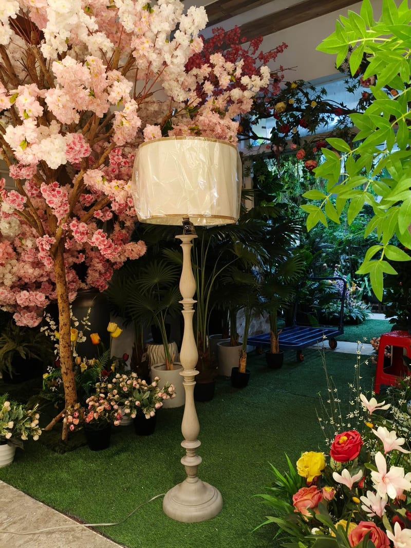 American Distressed Roman Column Solid Wood Floor Lamp