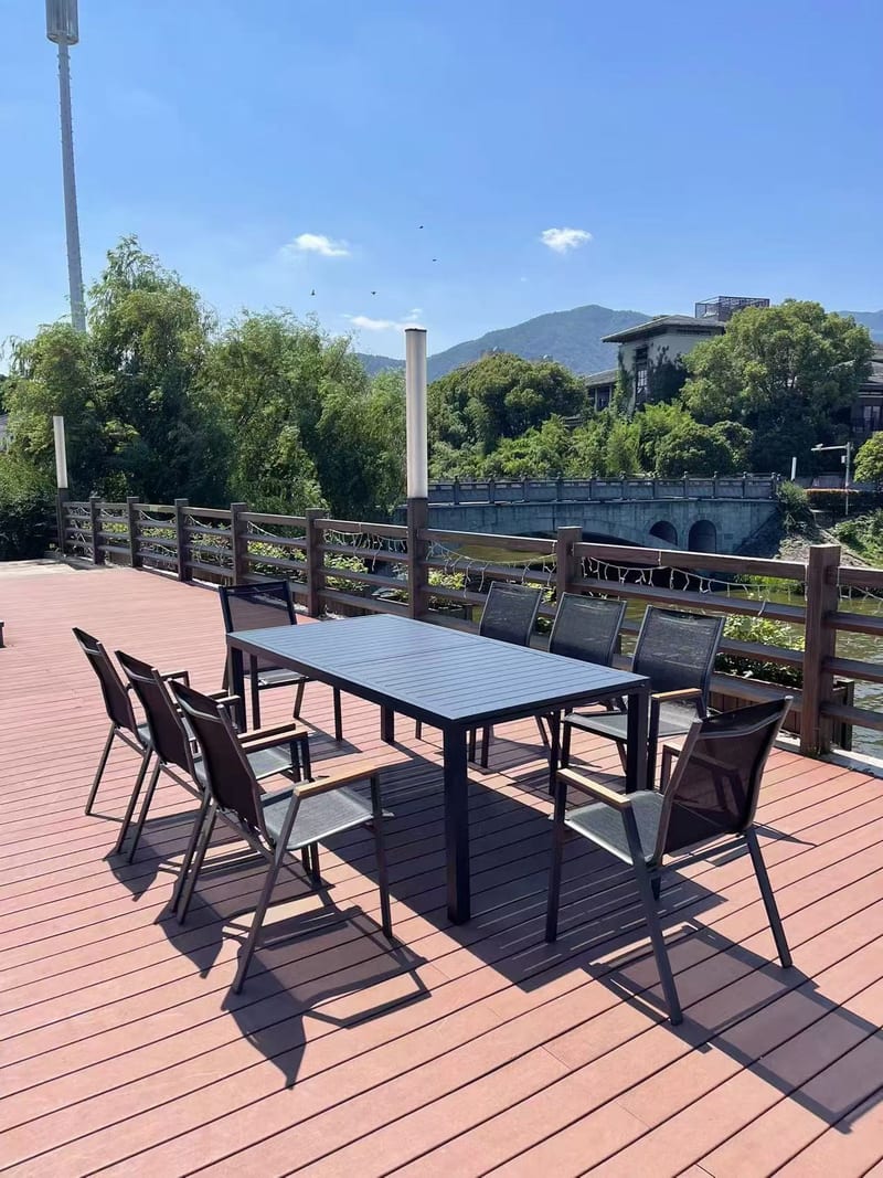 Outdoor Aluminum Extendable Table 2m to 3m