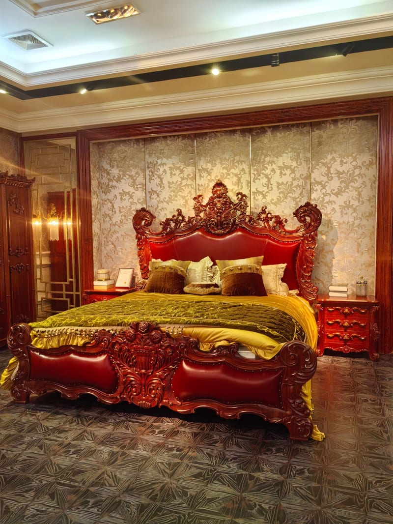 Huali Guandi Solid Wood Leather Carved Bed