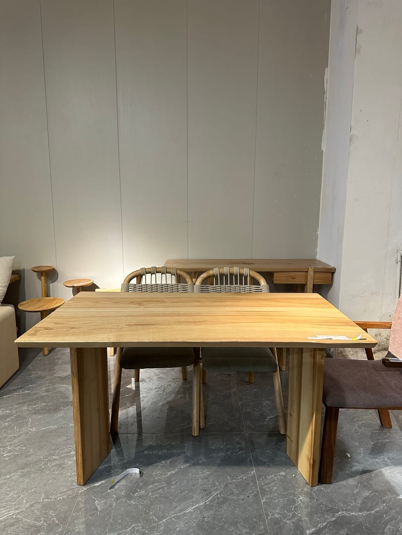 DAaZ K7110 Solid Ash Dining Table