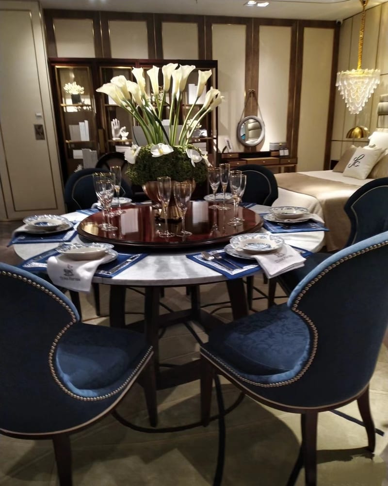 Four Corners FC Marble Round Dining Table
