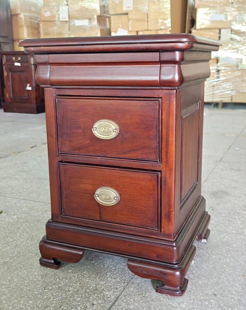 Bally William A2004 Mahogany Three-Drawer Nightstand