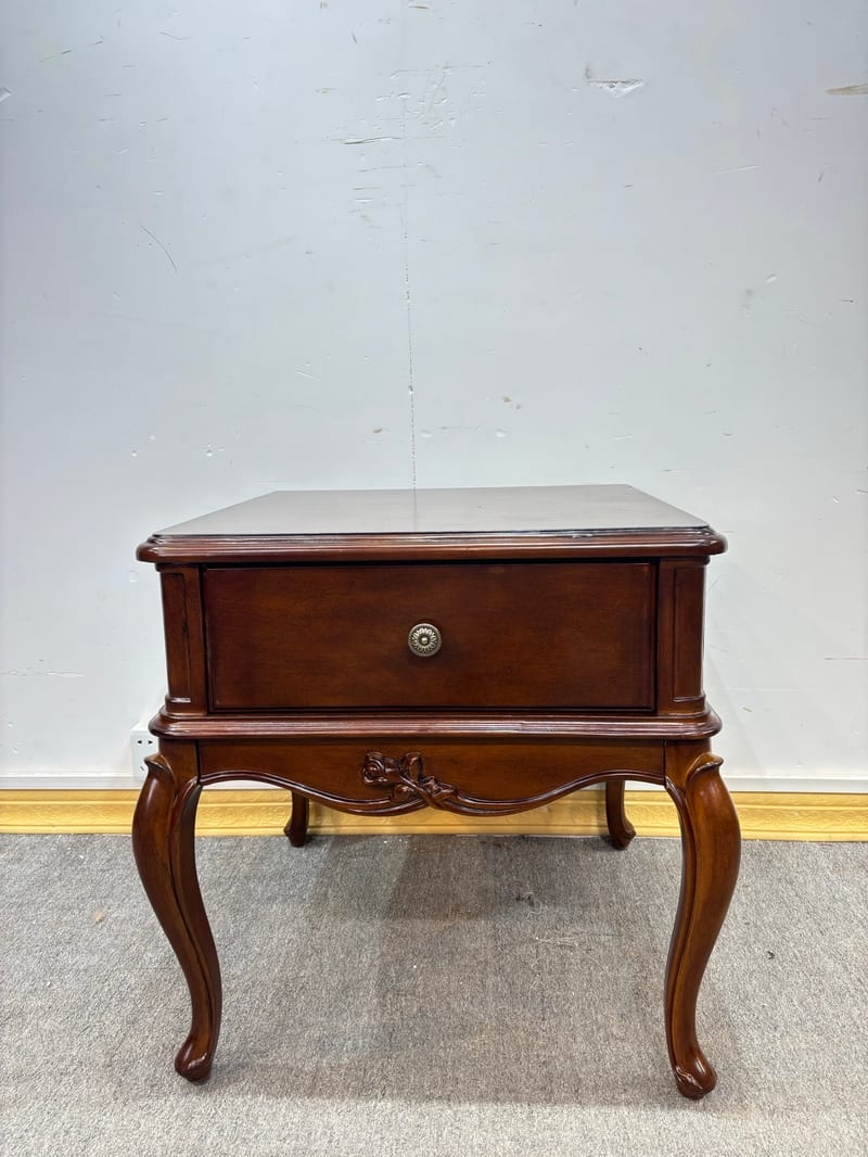 CTG323 Solid Mahogany Nightstand, Retro Deep Brown