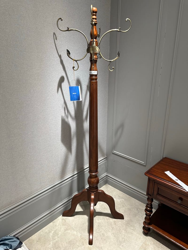 Baojule MJ501 Walnut American Freestanding Coat Rack
