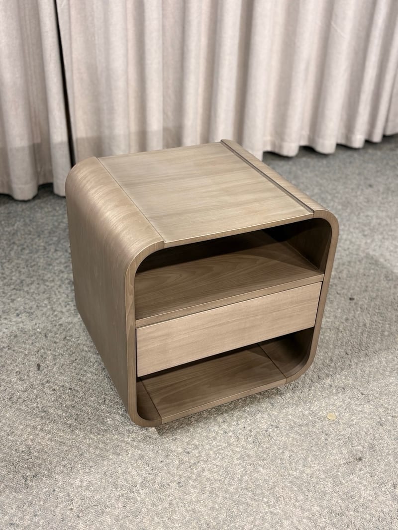 Oumuxuan MM1204 Solid Wood Nightstand with Curved Frame
