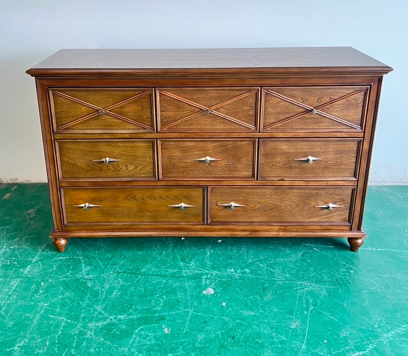 Oscar Large Solid Wood 8-Drawer Dresser, American Vintage Style