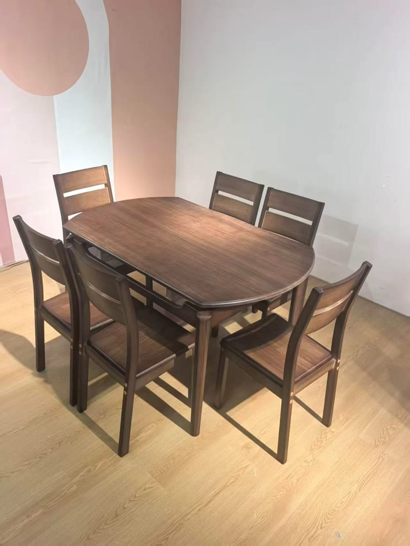 Solid Rubberwood Extendable Round Dining Table