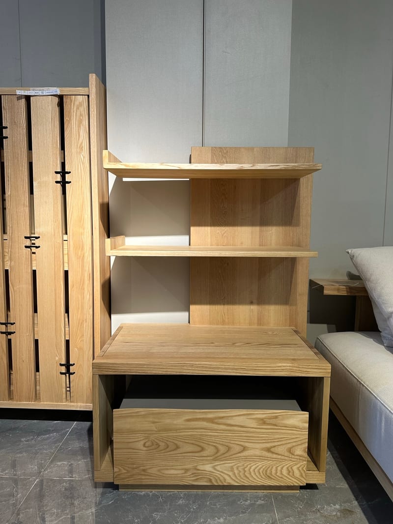 DAaZ K7328 Ash Wood Bookshelf
