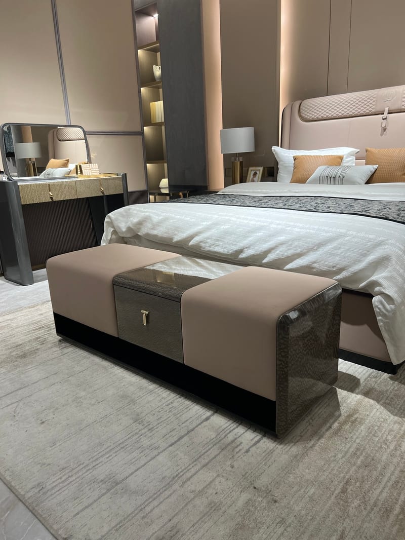 Renhao Yijun BD-88203 Upholstered Bed Bench, Beige