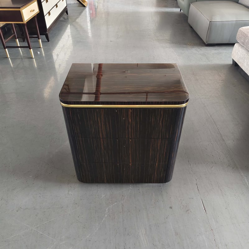 兆森国际 黑檀木皮床头柜 深棕