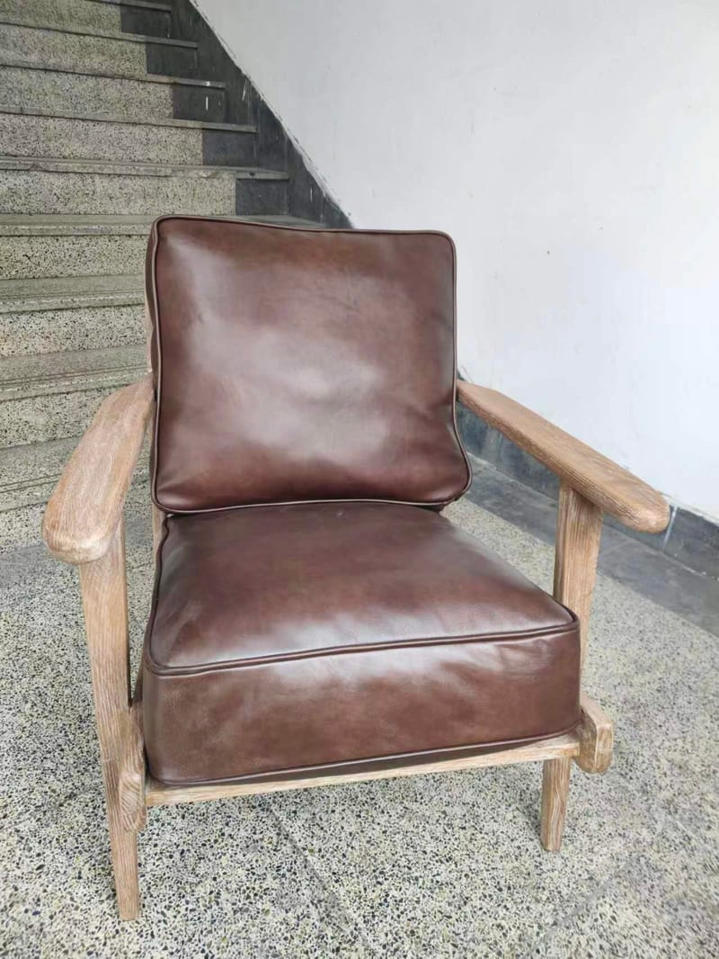 BOTELE Oil-Wax Leather Lounge Chair