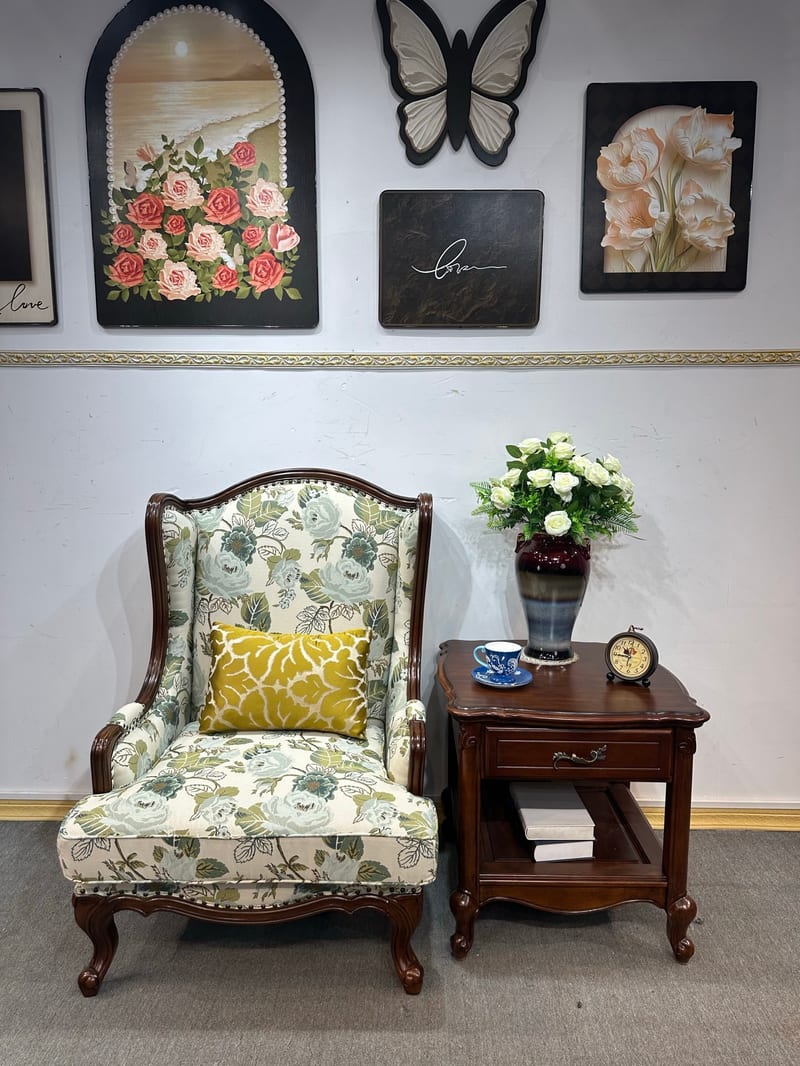 American Solid Mahogany Wingback Accent Chair XXY994