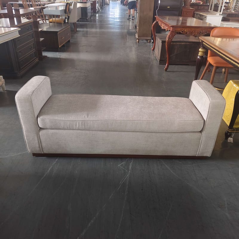 Solid Wood Cotton-Linen Bed End Bench with Arms