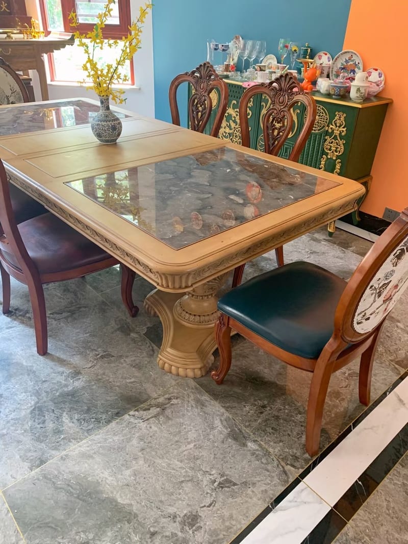 Stanley American Country Solid Wood Extendable Dining Table with Marble Top
