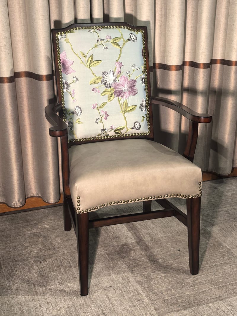 Kezhi 106-AC American Solid Beech Armchair