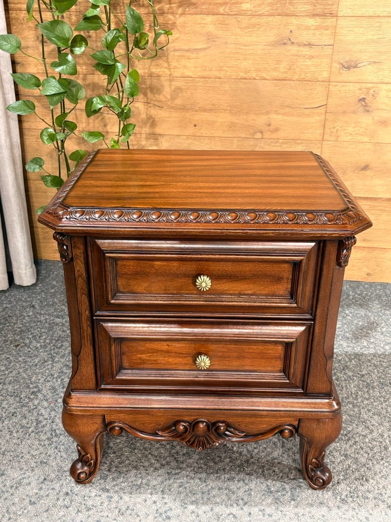 M912 American Solid Elm Nightstand with Two Drawers