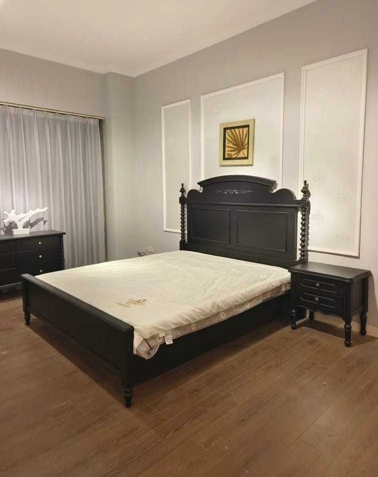 American Black Solid Wood Carved King Bed